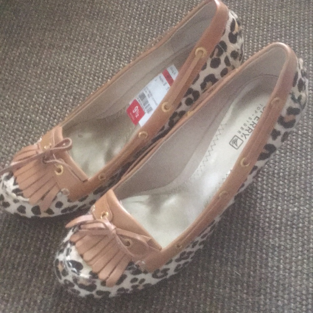 Fairwind leopard pony wedge